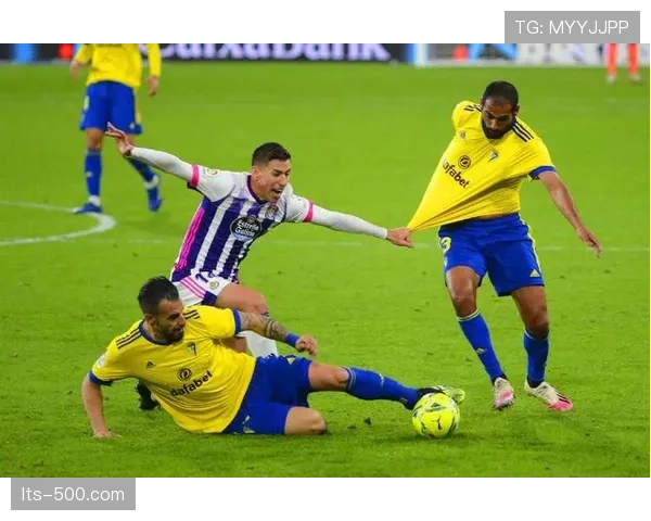 保级六分战前瞻：加的斯vs阿尔梅里亚，两队均为联赛失球最多队伍